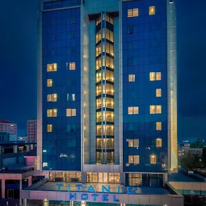 Titanic Port Bakirkoy 5* Estambul