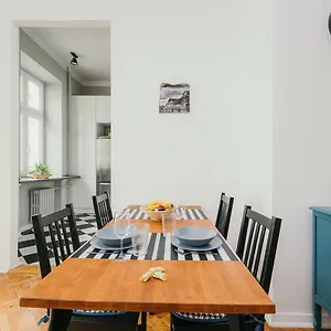 https://excell-in-elegant-apartment.warsawhotelspoland.com